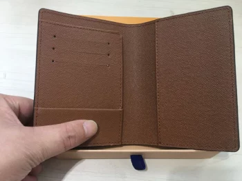 With Box Mens Passport Wallet 2018 Men&#039;s Card Holder Leather Women Purse Covers For Passports carteira masculina