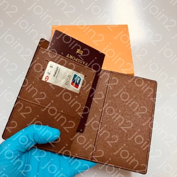 M60181 PASSPORT COVER Designer Womens Mens Passport Protection Case Card Holder Pocket Organizer Multiple Brazza Wallet COUVERTURE PASSEPORT